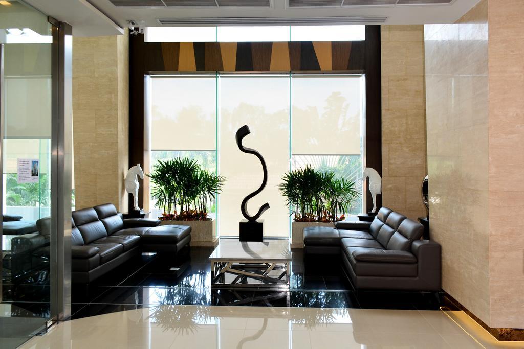 Peak Towers Condominium Pattaya Luaran gambar